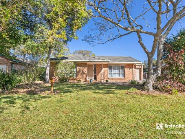 EASY SINGLE LEVEL LIVING IN A QUIET CUL DE SAC