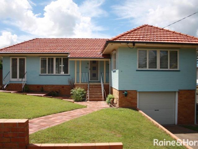 Easy & Spacious Living in a Prime Location!