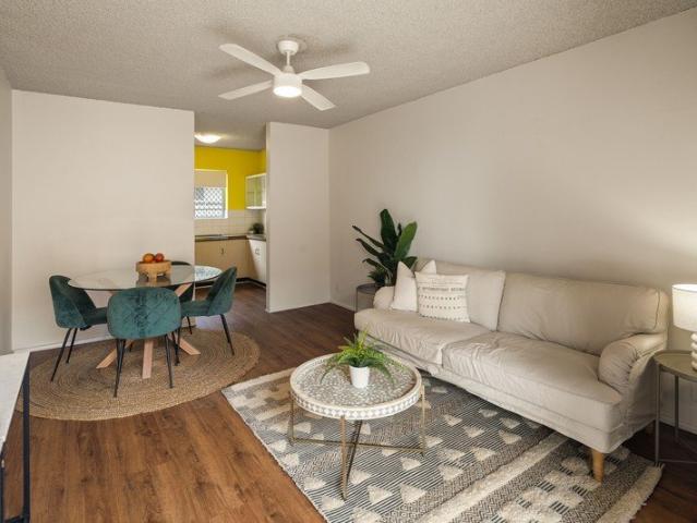 Easy Two Bedroom Living In A Connected Moorooka Location
