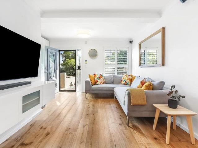 Easy Townhouse Style in a Great Setting