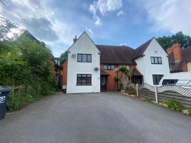 Easemore Road, Redditch, B98 3 bed semi detached house to rent £1,300 pcm £300 pw