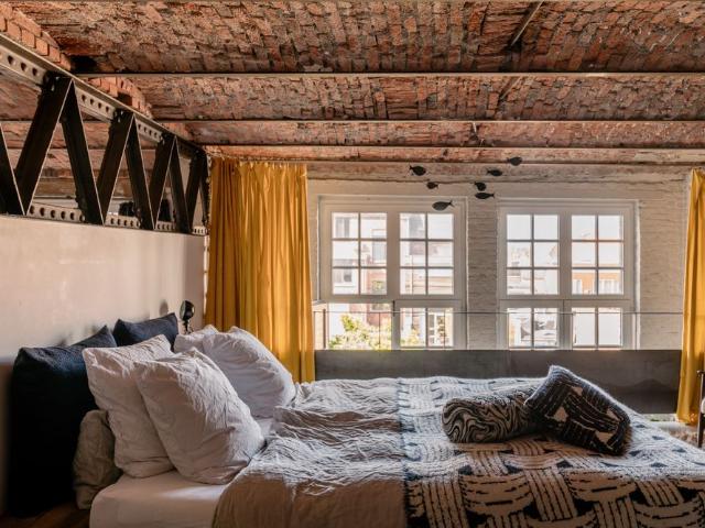 Eat. Sleep. Repeat: zuivere loft uit 1901 in de voormalige architectenwoning en ateliers van Theodoor Vermeulen