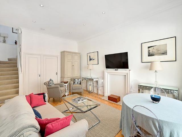 Eaton Terrace Mews, Belgravia, London, SW1W