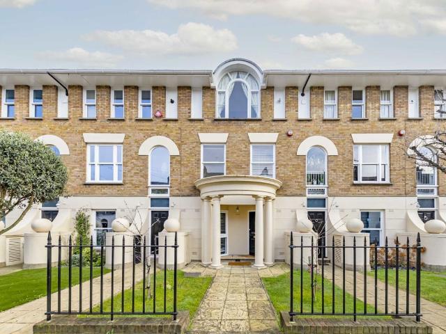 Eaton Terrace, Mile End E3, 4 bed terraced house to rent, £4,500 pcm | PrimeLocation