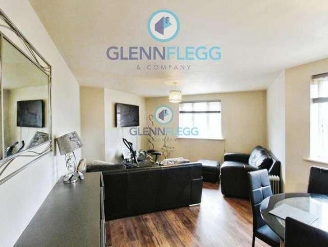 Eaton Avenue, Burnham, SL1