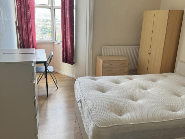 Eaton Crescent, Uplands, Swansea SA1 4QR StudentDigz Ltd