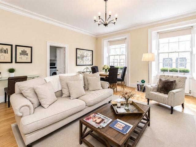 Eaton Place, Belgravia, London, SW1X 1 bed terraced house to rent £5,417 pcm £1,250 pw