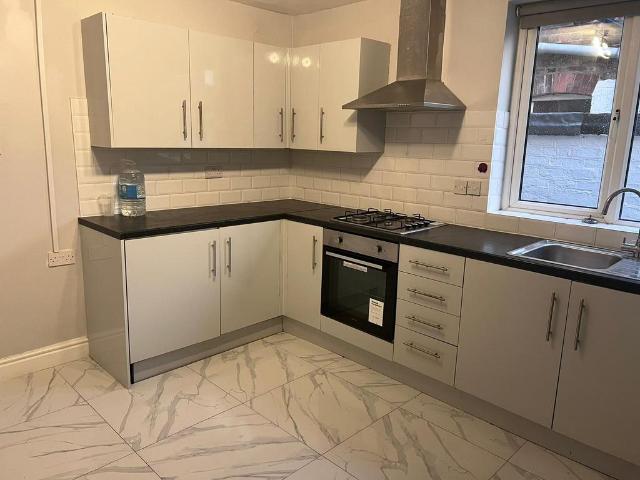Eaton Road, West Derby, LIVERPOOL 5 bed terraced house to rent £1,500 pcm £346 pw