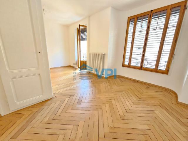 Eaux Vives Charmant appartement traversant de 3 pièces
