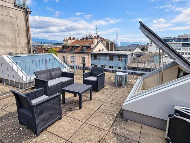 EAUX VIVES RIVE Duplex 5 pièces ≈85 m² Rooftop & Vue Jet d'Eau