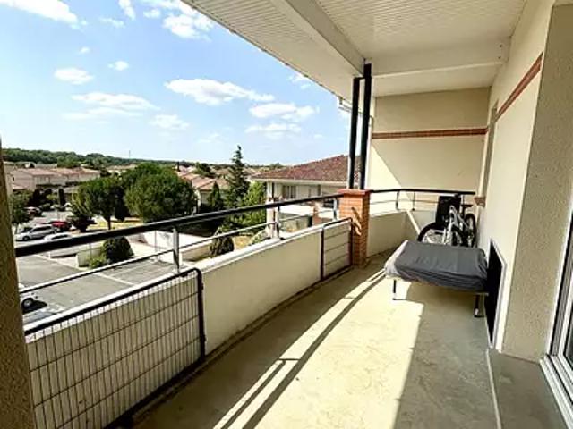 Eaunes 31600 Achat / Vente appartement 2 pièces t2 au dernier étage piscine