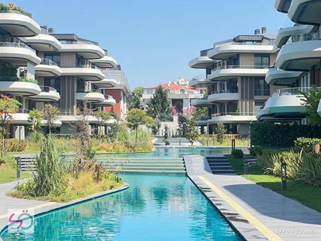 ŞEBNEM ÖZGÜLDEN NİVAK FLORYA DA SATILIK 7+1 DUBLEKS
