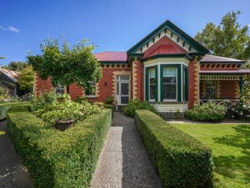 Ebden c1898 A Landmark Kyneton Residence