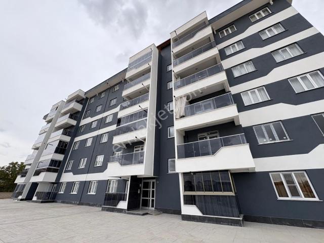 Ebeveyn Banyolu, Giyinme Odalı 3+1 Kumköprü Mh. yakında Teslim