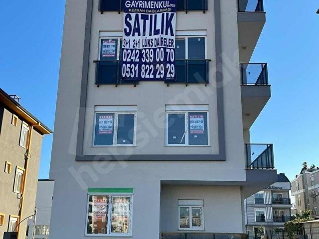 EBEVEYN_BANYOLU_TEK_DAİRE_ÜZERİNDE_İSKAN_ASANSÖR_VAR