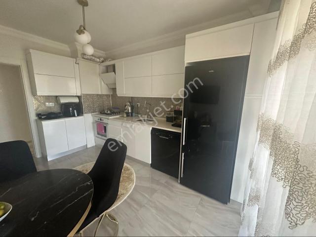 Ebebyin Banyolu,kilerli,manzaralı 3+1 Ara Kat