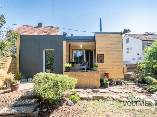 EBENERDIG Bungalow mit Terrasse und Garten in Stadtrandlage von Neunkirchen!