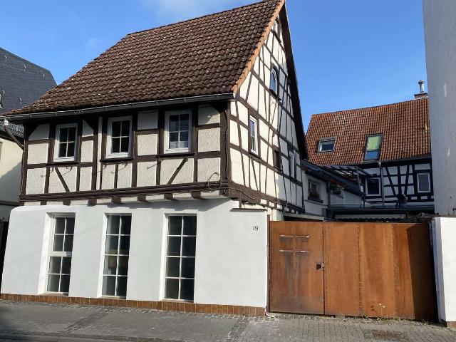 Ebenerdige, loftartige 3,5 ZKB Wohnung mit Terrasse /Hochheim Altstadt