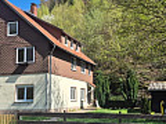 * * ebenerdige Wohnung * * * Duschbad komplett neu 2025 * * * Gartennutzung * * *.