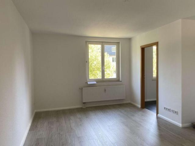 EBK inkl Bilder in Kürze ! frei ab SOFORT ! 2. OG / Wanne !