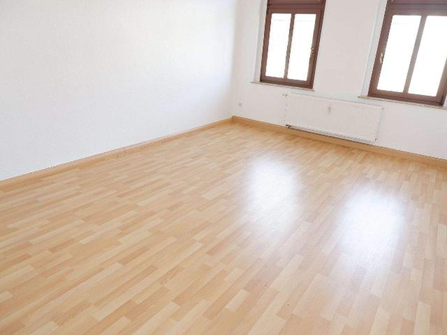 EBK inklusive ! 2. OG mit Balkon frei ab sofort