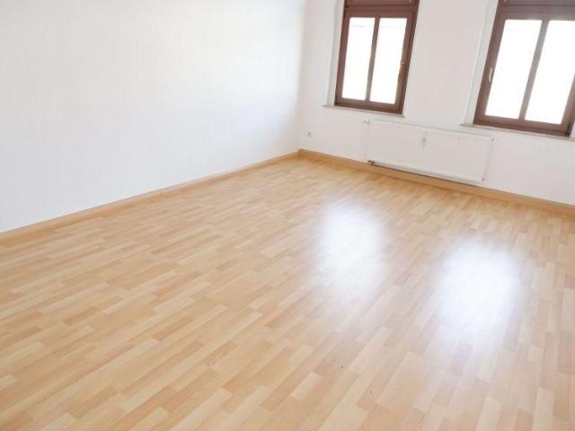 EBK inklusive ! 2. OG mit Balkon frei ab sofort