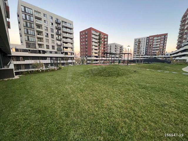 Suryapı Bahçe yaka Sitesinde Satılık 2+1 Daire