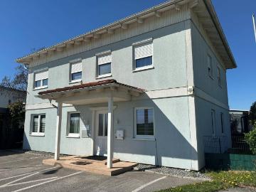 Ebreichsdorf – Cool, das Haus hat Platz für Hund und Katz und Spatz!