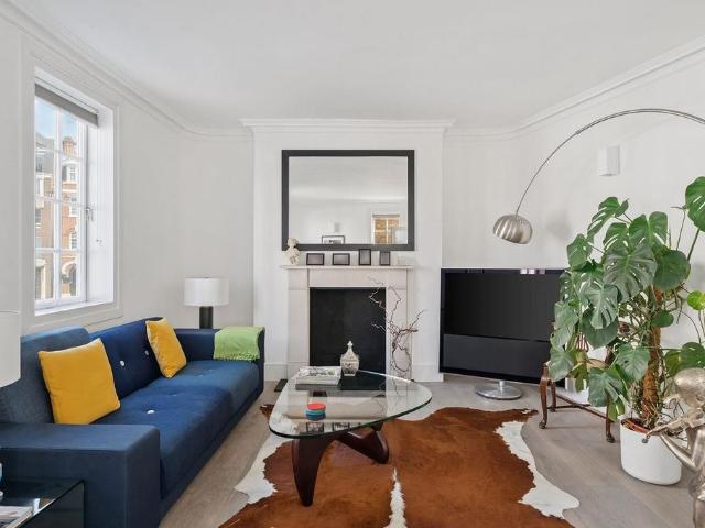 Ebury Mews, Belgravia, London SW1W, 3 bed terraced house to rent, £8,342 pcm | PrimeLocation