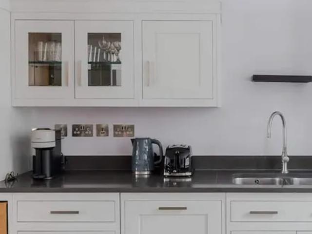 EC1R, United Kingdom | 3 bed apartment for rent #113961065 | Rentberry