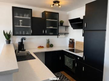 Besichtigungstag, Freitag, 10. Juli von 15 16 Uhr* EG Wohnung inkl. Carport nahe Zentrum zu mieten