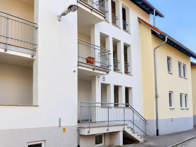 EG Wohnung zentral & ruhig – Terrasse, Garten, Stellplatz