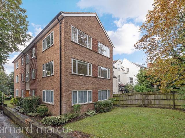 Egmont Road, Sutton SM2, 2 bed flat to rent, £1,750 pcm | PrimeLocation