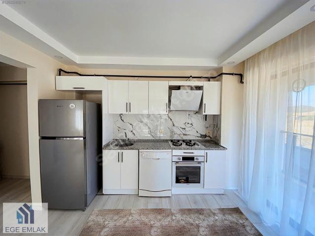 Ege Emlak'tan 2 Yıllık Üni Yanında Eşyalı Kiralık 1+1 Daire