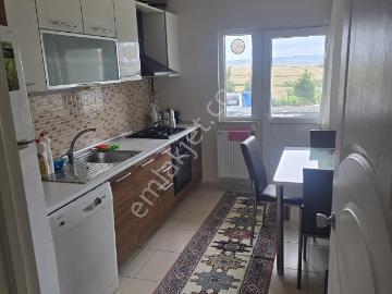 Ege Emlak'tan Cumhuriyet Sitesinde Ara Kat Kiralık Eşyalı 2+1