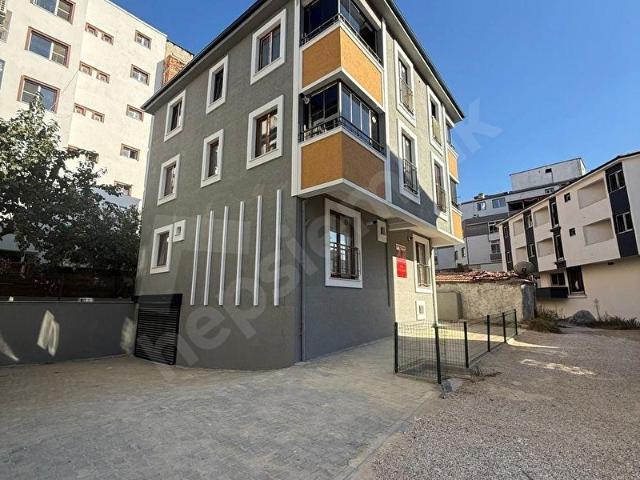 EGE EMLAKTAN AŞAĞIZAFERİYEDE AÇIK MUTFAK SALON 2+1 KİRALIK DAİRE