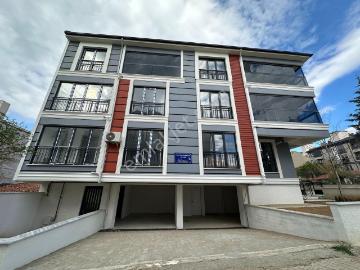 Ege Emlak'tan Aşağı Zaferiye'de Kiralık Tripleks Villa
