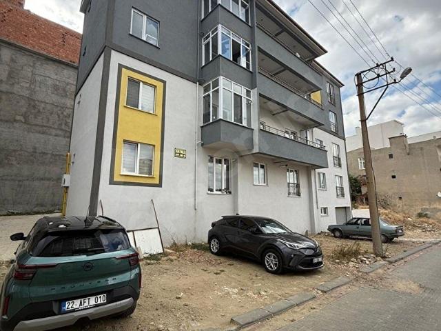 EGE EMLAK'TAN ATATÜRK BULVARINDA 1+1 SATILIK DAİRE