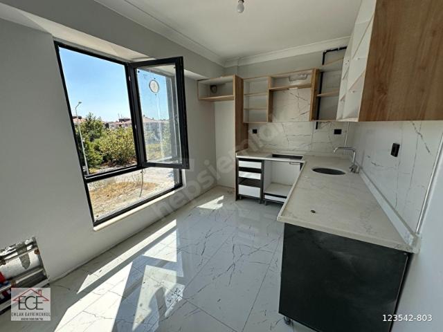 EGE EMLAK'TAN GÜNEY CEPHELİ ARA KAT SATILIK 2+1 DAİRE
