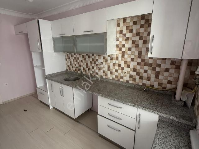 Ege Emlaktan İpsala Çarşı Merkezde Satılık 3+1 Daire