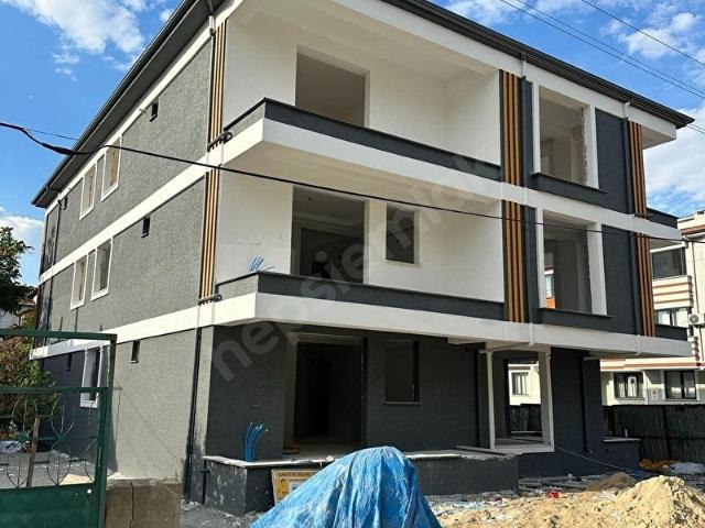 EGE EMLAK'TAN İSPAT CAMİİ'DE SATILIK 1+1 DAİRE