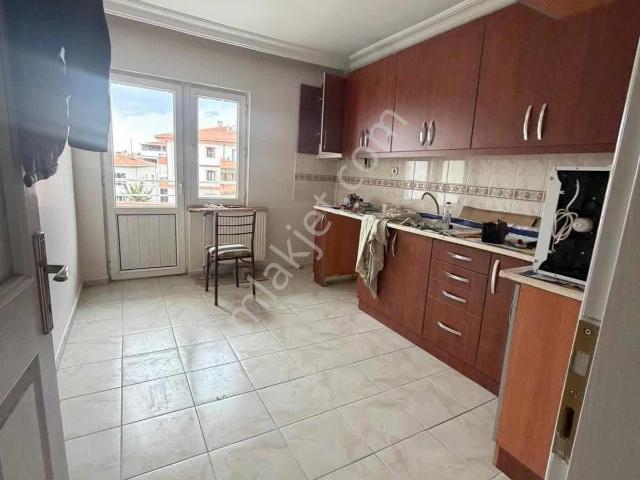 Ege Emlak'tan İspat Cami Mahallesinde Kiralık 3+1 Daire