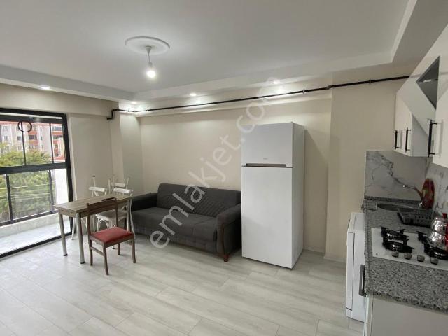 Ege Emlaktan İspat Camide Çarşıya Yakın Kiralık 1+1 Eşyalı Daire