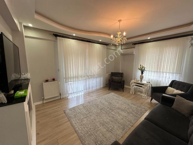 Ege Emlak'tan İspat Camide Lüks Eşyalı 2+1 Kiralık Daire