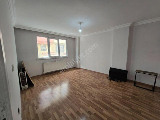 Ege Emlaktan İstanbul Kağıthane Nurtepe Kiralık 1+1 Daıre