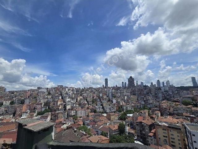 Ege Emlaktan İstanbul Kağıthane Hürrıyet Mh Satılık 3+1 Düblexs