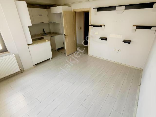 Ege Emlaktan Sanayinin Üstünde Açık Mutfak Salon Satılık 2+1