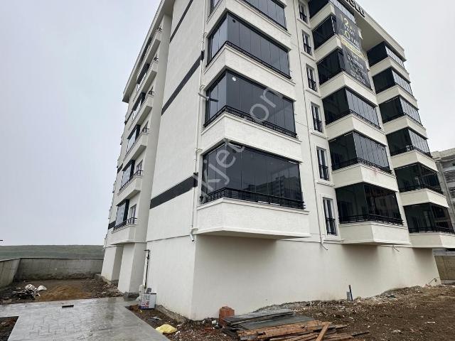 Ege Emlak'tan Yeni Mahallede Satılık Sıfır 1+1 Daire