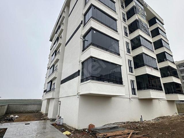 EGE EMLAK'TAN YENİ MAHALLEDE SATILIK SIFIR 1+1 DAİRE