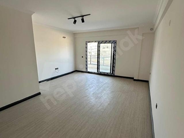EGE İS GAYRİMENKULDEN ANA CADDE ÜZERİ SATILIK 3+1 SIFIR DAİRE